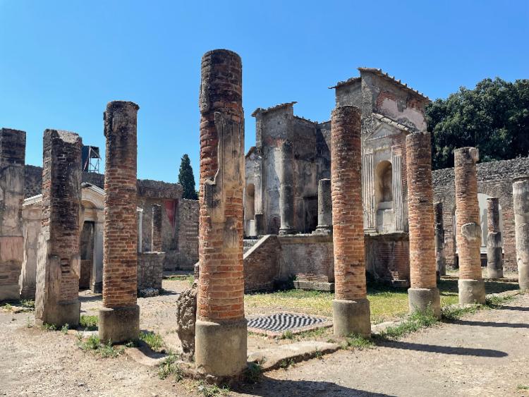 Singlereis Genieten van Zon en Cultuur Golf van Napels